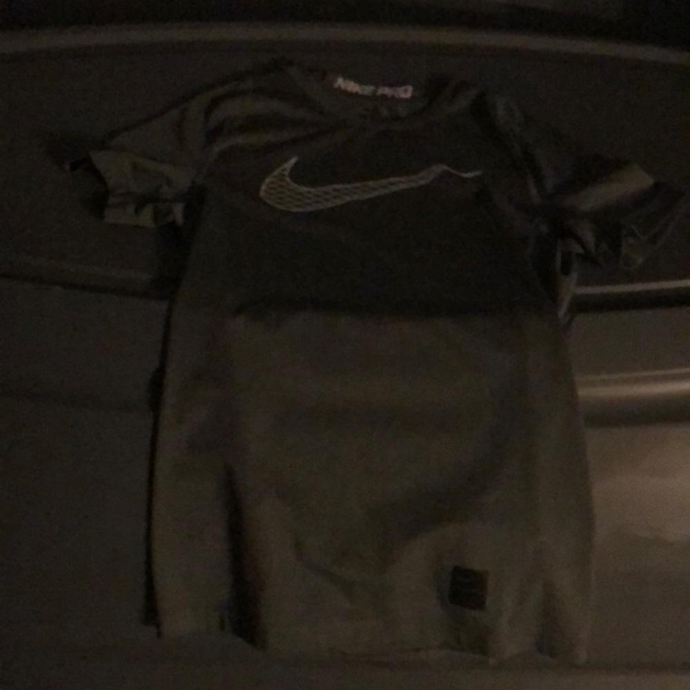 Boys NIKE SHIRT!
